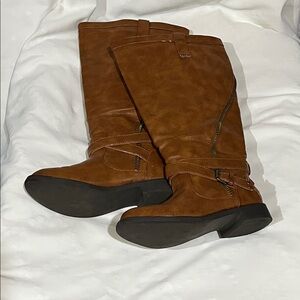 JustFab Tan Heeled Boots